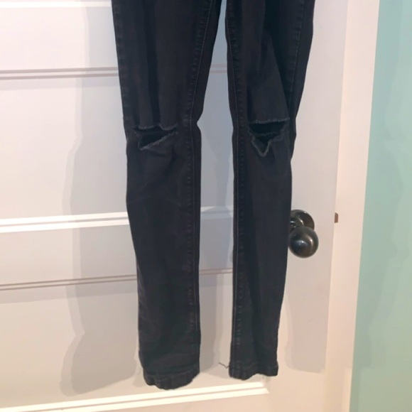 Ripped jeans - Picture 3 of 3